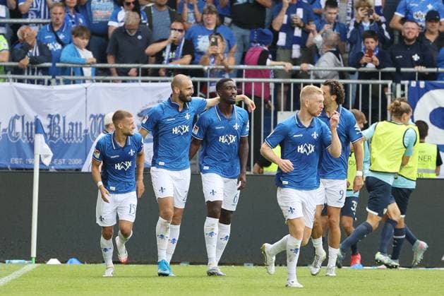 02 08 2025, xtvx, Fußball 2 Bundesliga, SV Darmstadt 98 VfL Bochum v l Goal scored, Tor zum 4 1 Aleksandar Vukotic SV Darmstadt 98 Torjubel, Goal celebration, celebrate the goal, celebrates scoring DFL DFB REGULATIONS PROHIBIT ANY USE OF PHOTOGRAPHS as IMAGE SEQUENCES and or QUASI VIDEO Darmstadt
