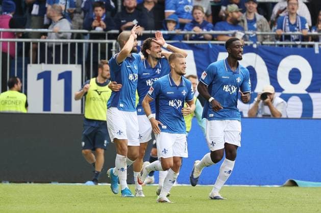 02 08 2025, xtvx, Fußball 2 Bundesliga, SV Darmstadt 98 VfL Bochum v l Goal scored, Tor zum 4 1 Aleksandar Vukotic SV Darmstadt 98 Torjubel, Goal celebration, celebrate the goal, celebrates scoring DFL DFB REGULATIONS PROHIBIT ANY USE OF PHOTOGRAPHS as IMAGE SEQUENCES and or QUASI VIDEO Darmstadt
