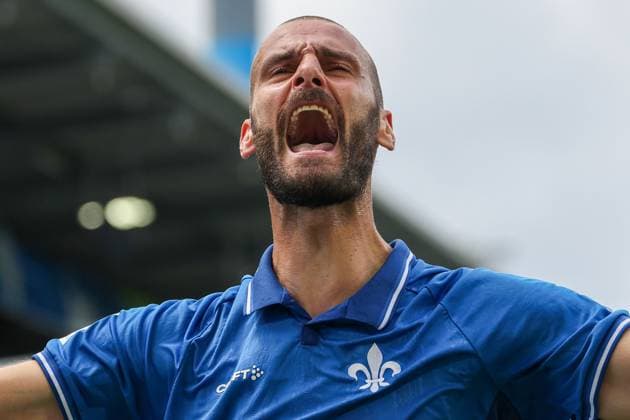 2025 08 02 xJFAx 2 Bundesliga Season 2025 26 1 Matchday SV Darmstadt 98 VFL Bochum v l , Aleksander Vukovic SV Darmstadt 98 Torjubel, Goal celebration, celebrate the goal zum 4 1 DFL DFB REGULATIONS PROHIBIT ANY USE OF PHOTOGRAPHS as IMAGE SEQUENCES and or QUASI VIDEO Copyright: JoaquimxFerreira