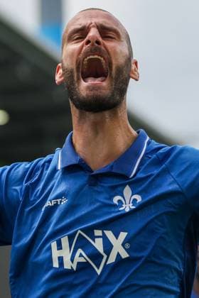 2025 08 02 xJFAx 2 Bundesliga Season 2025 26 1 Matchday SV Darmstadt 98 VFL Bochum v l , Aleksander Vukovic SV Darmstadt 98 Torjubel, Goal celebration, celebrate the goal zum 4 1 DFL DFB REGULATIONS PROHIBIT ANY USE OF PHOTOGRAPHS as IMAGE SEQUENCES and or QUASI VIDEO Copyright: JoaquimxFerreira