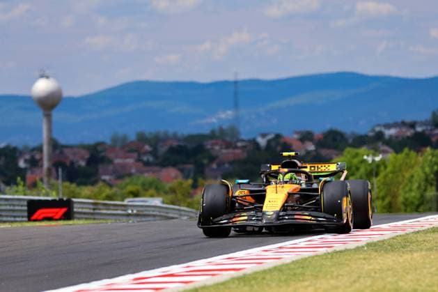 4 Lando Norris Of The Team Mclaren Formula 1 Team, Mclaren Mercedes MCL39,In Practice Session ,During Fia Formula One World Championship, WM, Weltmeisterschaft F1 Hungarian Grand Prix 2025, 02 August , In Budapest,Hungary  Copyright: xLucaxBarsali IPAxSportx xipa-agency.netx xx IPA_61525505 IPA_Agency_IPA61525505