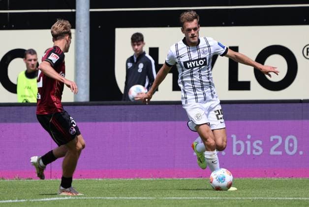 02 08 2025, Football, Men, 2 Bundesliga, Season 2025 2026, SV 07 Elversberg 1 FC Nürnberg, Tom Zimmerschied SV 07 Elversberg , Tim Janisch 1 FC Nürnberg Elversberg Ursapharm Arena an der Kaiserlinde Saarland Germany DEU Copyright: xSebastianxBachx