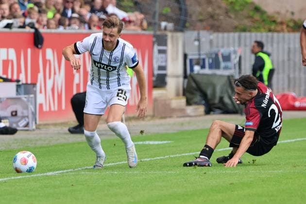 02 08 2025, Football, Men, 2 Bundesliga, Season 2025 2026, SV 07 Elversberg 1 FC Nürnberg, Lukas Petkov SV 07 Elversberg , Berkay Yilmaz 1 FC Nürnberg Elversberg Ursapharm Arena an der Kaiserlinde Saarland Germany DEU Copyright: xSebastianxBachx