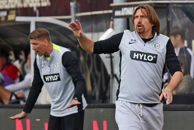 02 08 2025, xpfrx, Soccer 2 Bundesliga, SV Elversberg 1 FC Nürnberg v l Co Coach Mike Frantz, Coach Vincent Wagner Elversberg with instructions before the final whistle DFL DFB REGULATIONS PROHIBIT ANY USE OF PHOTOGRAPHS as IMAGE SEQUENCES and or QUASI VIDEO Elversberg