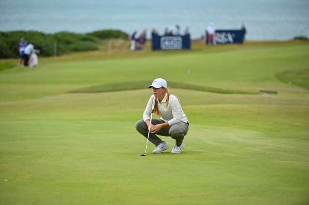 2nd August 2025; Royal Porthcawl Golf Club, Porthcawl, Wales; AIG Womens Open Golf, Round 3; Carla Bernat Escuder reading the teen on 18  AledxHopkins