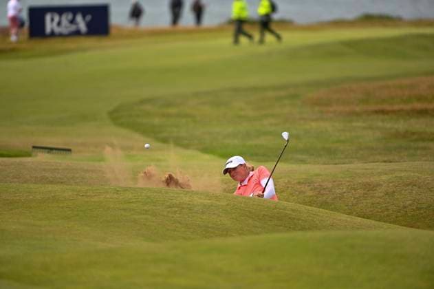 2nd August 2025; Royal Porthcawl Golf Club, Porthcawl, Wales; AIG Womens Open Golf, Round 3; Stacy Lewis chipping out of a bunker on the 18th hole  AledxHopkins