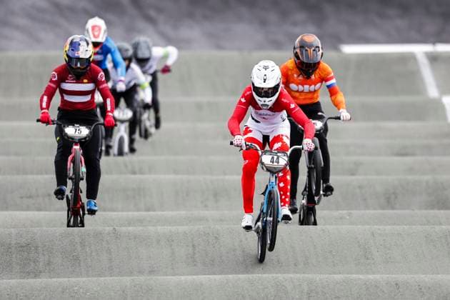 2025 UCI BMX Racing World Championships Picture by Alex Whitehead SWpix.com - 02 08 2024 - Cycling - 2025 UCI BMX Racing World Championships - Copenhagen, Denmark - Women Elite Round 1 - Molly Simpson (Canada), Malene Kejlstrup (Denmark) Copyright: x xSWpix.comx(t axPhotographyxHubxLtd)xAlexxWhitehead SWpix.comx SWP-3030-0102