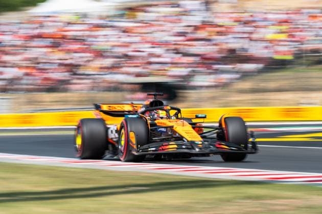 Formula 1 Lenovo Hungarian Grand Prix 2025 Levi Erb OVERTAKE MAXPPP - Mogyoród 02 08 2025 81 PIASTRI Oscar (aus), McLaren F1 Team, action at the Formula 1 Lenovo Hungarian Grand Prix 2025, the 14th round of the 2025 FIA Formula 1 World Championship, WM, Weltmeisterschaft at the Hungaroring in Mogyoród, Hungary, from July 31 to August 3, 2025 Mogyoród Hungary  Copyright: xOVERTAKE MAXPPPxLevixErbx OVT202508027737 OVT202508027737