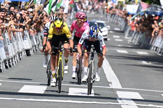02-08-2025 Clasica San Sebastian; 2025, Red Bull - Bora Hansgrohe; 2025, Visma - Lease A Bike; Van Gils, Maxim; Benoot, Tiesj; San Sebastian; 