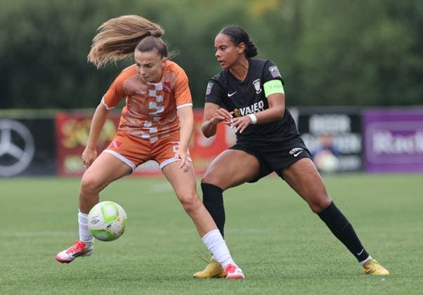 UEFA Women s Champions League First Qualifying Round Final, Athlone Town Stadium, Athlone 2 8 2025 Athlone Town vs ZNK Agram Athlone™s Israela Groves and Anela Lubina of ZNK Agram Israela Groves and Anela Lubina 2 8 2025  Copyright: x INPHO LorrainexOSullivanx 1Q0A1329