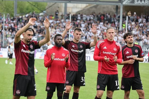 02 08 2025 Soccer Season 2025 2026 2 Soccer Bundesliga 01 Matchday SV Elversberg SVE 1 FC Nürnberg FCN Club Sportfoto Zink DaMa xdaxmax DFL regulations prohibit any use of photographs as image sequences and or quasi video only for editorial use Berkay Yilmaz 21, 1 FC Nürnberg FCN Mickael Mickaël Biron 7, 1 FC Nürnberg FCN Robin Knoche 31, 1 FC Nürnberg FCN Artem Stepanov 11, 1 FC Nürnberg FCN Tom Baack 5, 1 FC Nürnberg FCN Team Team of FCN disappointed Disappointment after the end of the match