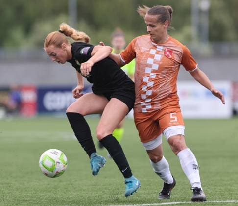 UEFA Women s Champions League First Qualifying Round Final, Athlone Town Stadium, Athlone 2 8 2025 Athlone Town vs ZNK Agram Athlone™s Kelly Brady and Kristina Nevrkla of ZNK Agram Kelly Brady and Kristina Nevrkla 2 8 2025  Copyright: x INPHO LorrainexOSullivanx 1Q0A1617
