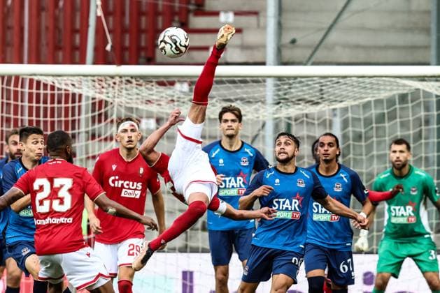 Sport Bilder des Tages Standard s Marlon Fossey pictured in action during a soccer match between Standard de Liege and FCV Dender EH, Saturday 02 August 2025 in Liege, on day 2 of the 2025-2026 Jupiler Pro League first division of the Belgian championship. BRUNOxFAHY  x130508646x