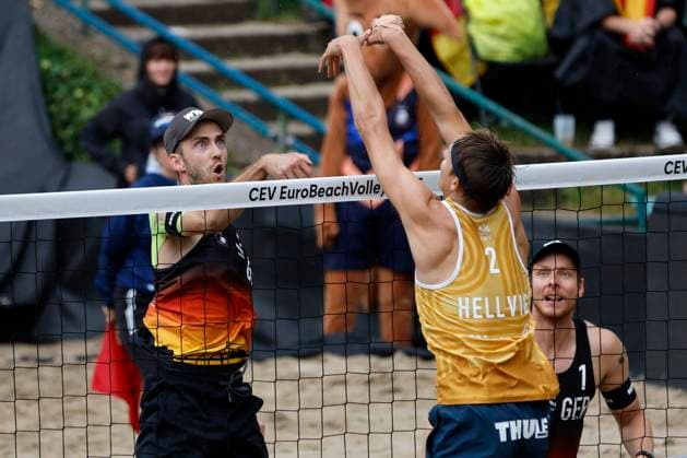 Düsseldorf, Germany, CEV EuroBeachVolley 2025 European Beach Volleyball Championships at the Rochusclub in Düsseldorf 02 08 2025 Quarter-finals Nils EHLERS GER 1 and Clemens WICKLER GER 2 against David AHMAN AEHMAN SWE 1 and Jonatan HELLVIG SWE 2