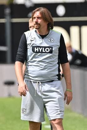 02 08 2025, xjrdrx, Soccer 2 Bundesliga, SV Elversberg 1 FC Nürnberg v l Coach Vincent Wagner SV Elversberg DFL DFB REGULATIONS PROHIBIT ANY USE OF PHOTOGRAPHS as IMAGE SEQUENCES and or QUASI VIDEO Elversberg