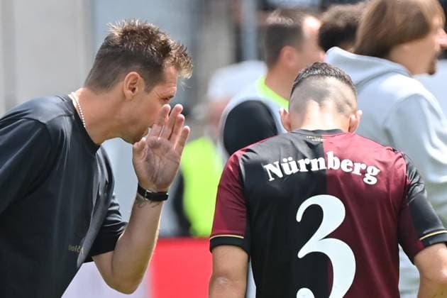 02 08 2025, xjrdrx, Soccer 2 Bundesliga, SV Elversberg 1 FC Nuernberg v l Coach Miroslav Klose 1 FC Nuernberg gives instructions, gesticulates, gesticulate with arms gives instructions, gesticulate Danilo Soares 1 FC Nuernberg DFL DFB REGULATIONS PROHIBIT ANY USE OF PHOTOGRAPHS as IMAGE SEQUENCES and or QUASI VIDEO Elversberg