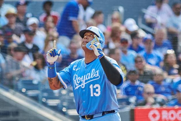 August 2, 2025, Toronto, On, Canada: Kansas City Royals catcher Salvador Perez (13) celebrates his home run against the Toronto Blue Jays during sixth inning MLB, Baseball Herren, USA baseball action in Toronto, on Saturday, Aug. 2, 2025. Canada News - August 2, 2025 - ZUMAc35_ 20250802_zaf_c35_107 Copyright: xSammyxKoganx
