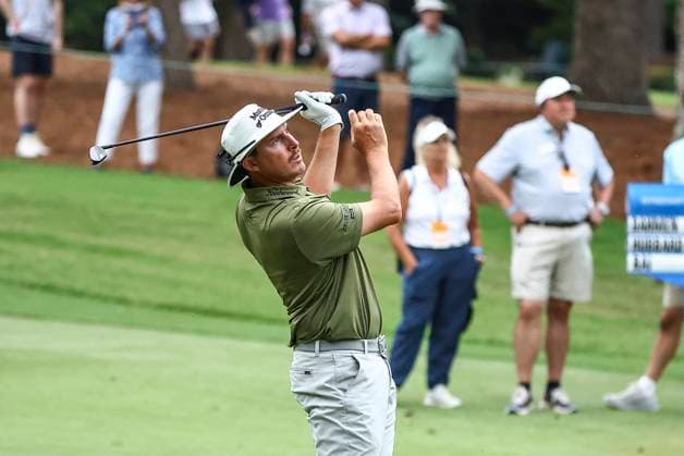 August 2, 2025: Joel Dahmen hitting ball on the 18th hole. Third round, 2025 Wyndham Championship, Sedgefield Country Club in Greensboro, North Carolina. CSM Greensboro United States of America - ZUMAc04_ 20250802_zma_c04_087 Copyright: xDavidxBeachx