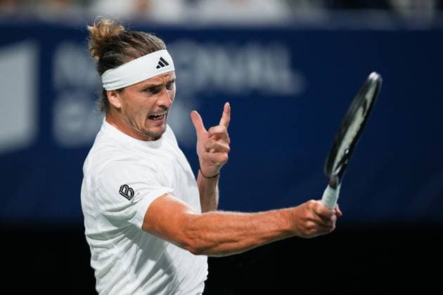 ATP, Tennis Herren Masters 1000 National Bank Open Toronto Presented by Rogers 2025 - Day 8 Alexander Zverev of Germany plays a forehand against Francisco Cerundolo of Argentina during the Men s Singles round of 16 match on day 8 of the ATP Masters 1000 National Bank Open at Sobeys Stadium. on August 2, 2025 in Toronto, Canada. (Photo by Leonardo Ramirez Eyepix Group) Copyright: xLeonardoxRamirezx xEyepixxGroupx LR-01082025-03098