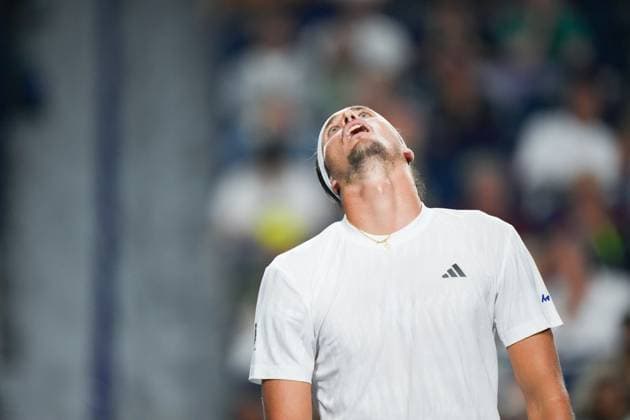 ATP, Tennis Herren Masters 1000 National Bank Open Toronto Presented by Rogers 2025 - Day 8 Alexander Zverev of Germany reacts after loosing a point against Francisco Cerundolo of Argentina during the Men s Singles round of 16 match on day 8 of the ATP Masters 1000 National Bank Open at Sobeys Stadium. on August 2, 2025 in Toronto, Canada. (Photo by Leonardo Ramirez Eyepix Group) Copyright: xLeonardoxRamirezx xEyepixxGroupx LR-01082025-03678