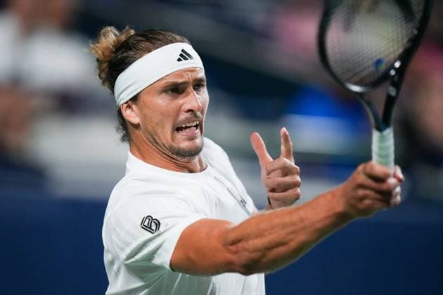 ATP, Tennis Herren Masters 1000 National Bank Open Toronto Presented by Rogers 2025 - Day 8 Alexander Zverev of Germany plays a forehand against Francisco Cerundolo of Argentina during the Men s Singles round of 16 match on day 8 of the ATP Masters 1000 National Bank Open at Sobeys Stadium. on August 2, 2025 in Toronto, Canada. (Photo by Leonardo Ramirez Eyepix Group) Copyright: xLeonardoxRamirezx xEyepixxGroupx LR-01082025-03714