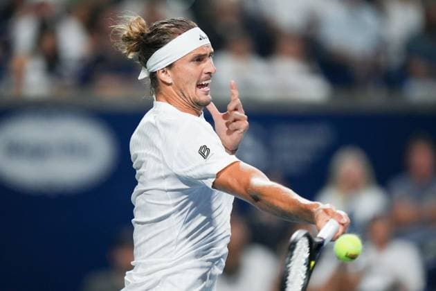 August 2, 2025, Toronto, Ontario, Canada: Alexander Zverev of Germany plays a forehand against Francisco Cerundolo of Argentina during the Men s Singles round of 16 match on day 8 of the ATP, Tennis Herren Masters 1000 National Bank Open at Sobeys Stadium. on August 2, 2025 in Toronto, Canada. Toronto Canada - ZUMAe321 20250802_zsa_e321_194 Copyright: xLeonardoxRamirezx