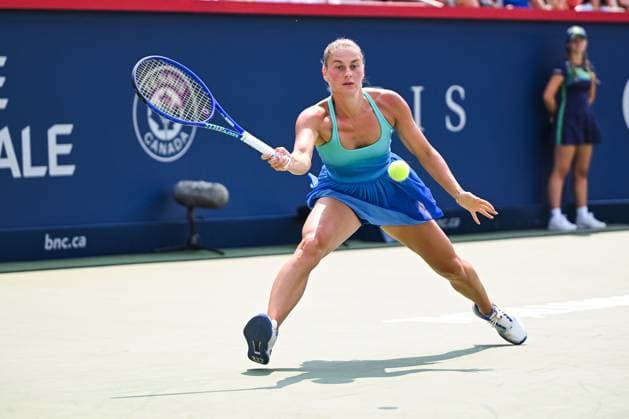 MONTREAL, QC - AUGUST 02: Marta Kostyuk (UKR) returns the ball during a fourth round match at WTA, Tennis Damen National Bank Open on August 02, 2025 at IGA Stadium in Montreal, QC (Photo by David Kirouac Icon Sportswire) TENNIS: AUG 02 National Bank Open EDITORIAL USE ONLY Icon250802014