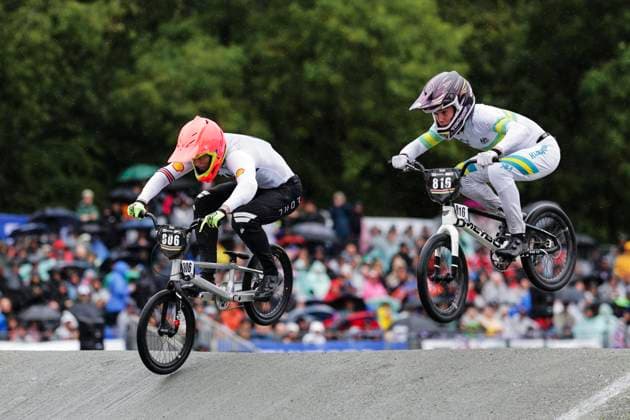 2025 UCI BMX Racing World Championships Picture by Alex Whitehead SWpix.com - 03 08 2025 - Cycling - 2025 UCI BMX Racing World Championships - Copenhagen, Denmark - Men Junior Quarter-finals - Ben Cornish (Great Britain), Aaron Donald (Australia) Copyright: x xSWpix.comx(t axPhotographyxHubxLtd)xAlexxWhitehead SWpix.comx SWP-3030-0320