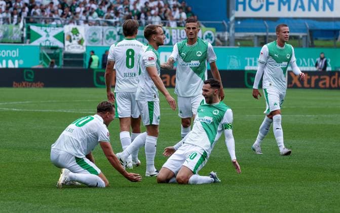 Felix Klaus 30 Spvgg Greuther Fuerth celebrates after his 2 0 with flanker Branimir Hrgota 10 Spvgg Greuther Fuerth , Spvgg Greuther Fuerth vs SG Dynamo Dresden, DFL, 2 Bundesliga, Saison 2025 2026, Hinrunde, 1 Spieltag, 03 08 2025 DFB regulations prohibit any use of photographs as image sequences and or quasi video Fuerth Bayern Germany Copyright: xkolbert-press MartinxAgüerax