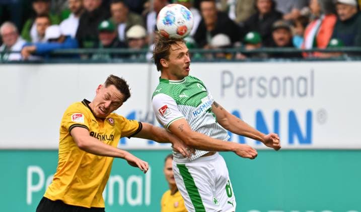 03 08 2025 Soccer Season 2025 2026 2 Soccer Bundesliga 01 Matchday SpVgg Greuther Fürth Kleeblatt SG Dynamo Dresden SGD Sportfoto Zink xwoxzix DFL regulations prohibit any use of photographs as image sequences and or quasi video only for editorial use Aljaz Casar 17, SG Dynamo Dresden SGD Mathias Flaga Olesen 8, SpVgg Greuther Fürth