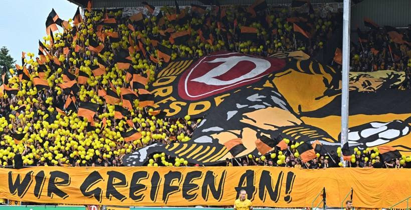 03 08 2025 Soccer Season 2025 2026 2 Soccer Bundesliga 01 Matchday SpVgg Greuther Fürth Kleeblatt SG Dynamo Dresden SGD Sportfoto Zink MeZi xmexzix DFL regulations prohibit any use of photographs as image sequences and or quasi video only for editorial use Choreo Choreografie Dynamo