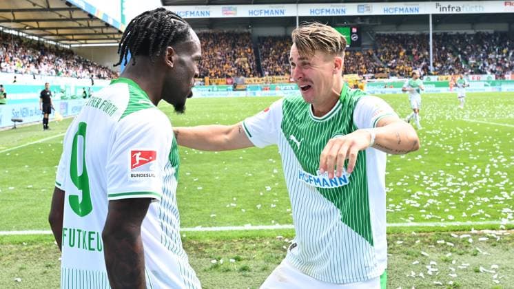 03 08 2025 Soccer Season 2025 2026 2 Soccer Bundesliga 01 Matchday SpVgg Greuther Fürth Kleeblatt SG Dynamo Dresden SGD Sportfoto Zink xwoxzix DFL regulations prohibit any use of photographs as image sequences and or quasi video only for editorial use Torjubel Jubel Freude nach Treffer Tor Torschuß zum 3 1 durch Noel Futkeu 9, SpVgg Greuther Fürth Noel Futkeu 9, SpVgg Greuther Fürth Felix Klaus 30, SpVgg Greuther Fürth