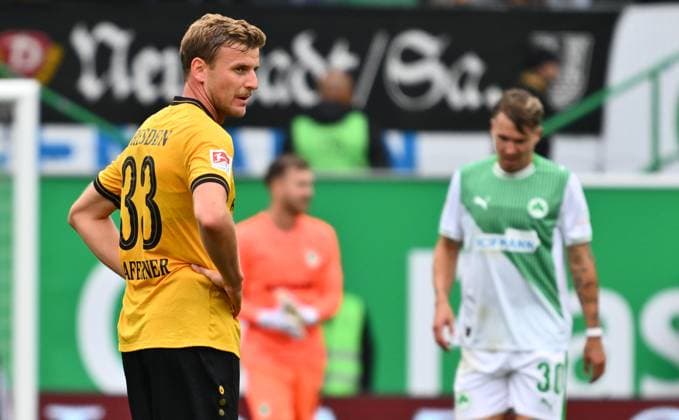 03 08 2025 Soccer Season 2025 2026 2 Soccer Bundesliga 01 Matchday SpVgg Greuther Fürth Kleeblatt SG Dynamo Dresden SGD Sportfoto Zink xwoxzix DFL regulations prohibit any use of photographs as image sequences and or quasi video only for editorial use Christoph Daferner 33, SG Dynamo Dresden SGD
