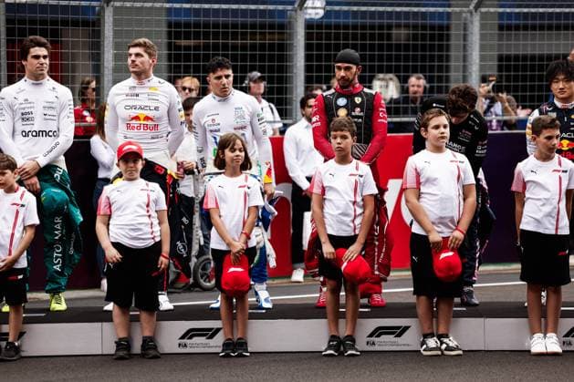 F1 - HUNGARIAN GRAND PRIX 2025 HAMILTON Lewis (gbr), Scuderia Ferrari SF-25, portrait, HADJAR Isack (fra), Visa Cash App RB F1 Team VCARB02, portrait during the 2025 Formula 1 Lenovo Hungarian Grand Prix, 14th round of the 2025 FIA Formula One World Championship, WM, Weltmeisterschaft from August 1 to 3, 2025 on the Hungaroring, in Mogyorod, Hungary - MogyorodHungary  Copyright: xJulienxDelfossex