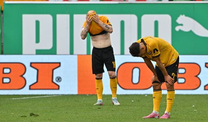 03 08 2025 Soccer Season 2025 2026 2 Soccer Bundesliga 01 Matchday SpVgg Greuther Fürth Kleeblatt SG Dynamo Dresden SGD Sportfoto Zink MeZi xmexzix DFL regulations prohibit any use of photographs as image sequences and or quasi video only for editorial use Nils Fröling Froeling 16, SG Dynamo Dresden SGD Konrad Faber 2, SG Dynamo Dresden SGD, right disappointed Disappointment after the end of the match