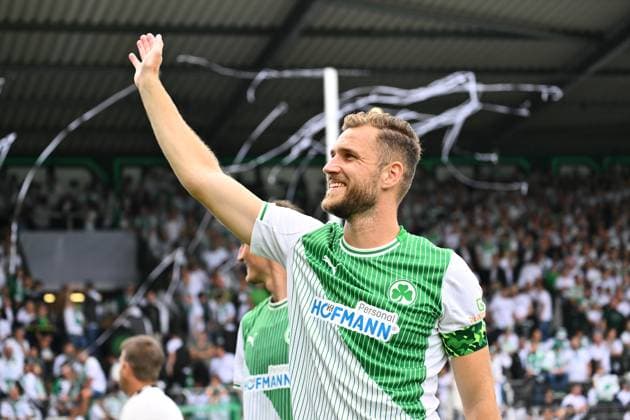 03 08 2025 Soccer Season 2025 2026 2 Soccer Bundesliga 01 Matchday SpVgg Greuther Fürth Kleeblatt SG Dynamo Dresden SGD Sportfoto Zink xwoxzix DFL regulations prohibit any use of photographs as image sequences and or quasi video only for editorial use Dennis Srbeny 7, SpVgg Greuther Fürth Jubel Freude nach Spielende