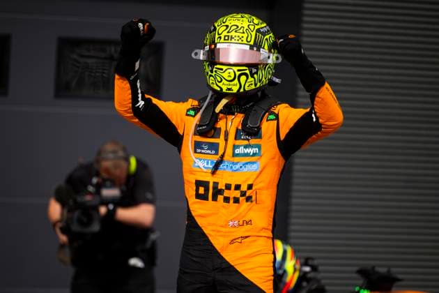 F1 - HUNGARIAN GRAND PRIX 2025 NORRIS Lando (gbr), McLaren F1 Team MCL39, portrait celebrating his win during the 2025 Formula 1 Lenovo Hungarian Grand Prix, 14th round of the 2025 FIA Formula One World Championship, WM, Weltmeisterschaft from August 1 to 3, 2025 on the Hungaroring, in Mogyorod, Hungary - MogyorodHungary  Copyright: xJulienxDelfossex