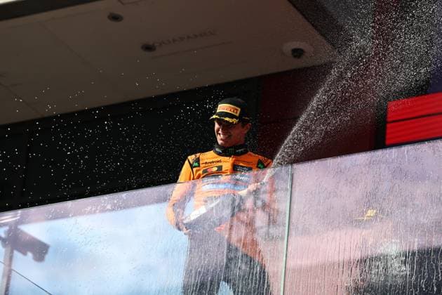 Lando Norris wins F1 Hungarian GP BUDAPEST, HUNGARY - AUGUST 3: Lando Norris of McLaren celebrates after winning Formula 1 Hungarian Grand Prix at Hungaroring in Budapest, Hungary on August 3, 2025. Arpad Kurucz Anadolu Budapest Hungary. Editorial use only. Please get in touch for any other usage.  Copyright: x2025xAnadoluxArpadxKuruczx