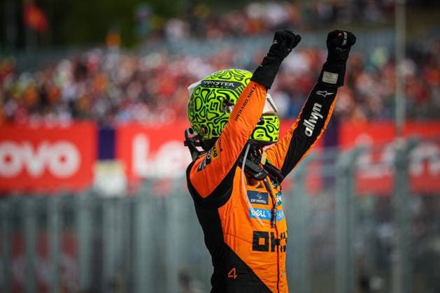 MOTORI - Formula 1 - Lenovo Hungarian Grand Prix 2025 04 Lando Norris, (GRB) McLaren Mercedes MCL39, during the Hungarian GP, Budapest 31 July-4 August 2025. Formula 1 World Championship, WM, Weltmeisterschaft 2025. Hungary Hungary  Copyright: xIPAxSport ABACAx