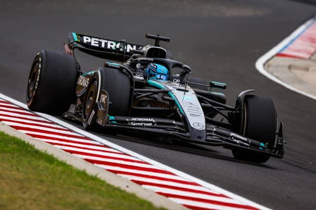 F1 - HUNGARIAN GRAND PRIX 2025 63 RUSSELL George (gbr), Mercedes AMG F1 Team W16, action during the 2025 Formula 1 Lenovo Hungarian Grand Prix, 14th round of the 2025 FIA Formula One World Championship, WM, Weltmeisterschaft from August 1 to 3, 2025 on the Hungaroring, in Mogyorod, Hungary - MogyorodHungary  Copyright: xFLORENTxGOODENx
