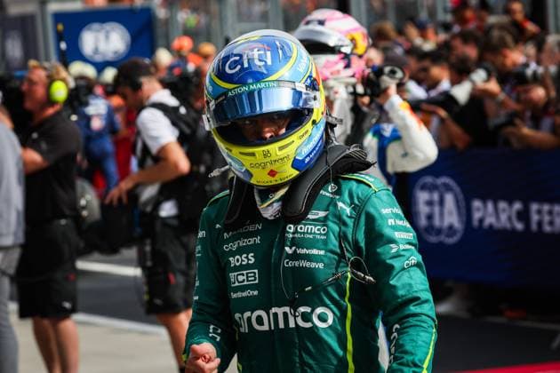 F1 - HUNGARIAN GRAND PRIX 2025 ALONSO Fernando (spa), Aston Martin F1 Team AMR25, portrait during the 2025 Formula 1 Lenovo Hungarian Grand Prix, 14th round of the 2025 FIA Formula One World Championship, WM, Weltmeisterschaft from August 1 to 3, 2025 on the Hungaroring, in Mogyorod, Hungary - MogyorodHungary  Copyright: xANTONINxVINCENTx
