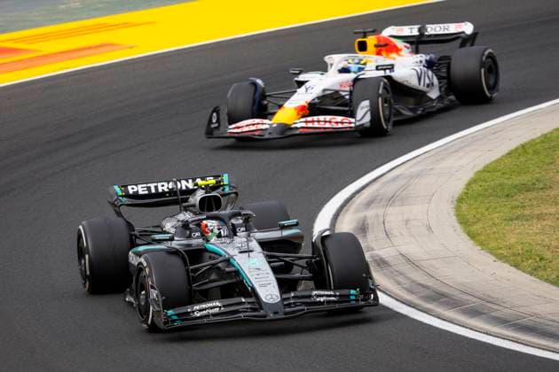 F1 - HUNGARIAN GRAND PRIX 2025 12 KIMI ANTONELLI Andrea (ita), Mercedes AMG F1 Team W16, action during the 2025 Formula 1 Lenovo Hungarian Grand Prix, 14th round of the 2025 FIA Formula One World Championship, WM, Weltmeisterschaft from August 1 to 3, 2025 on the Hungaroring, in Mogyorod, Hungary - MogyorodHungary  Copyright: xJulienxDelfossex