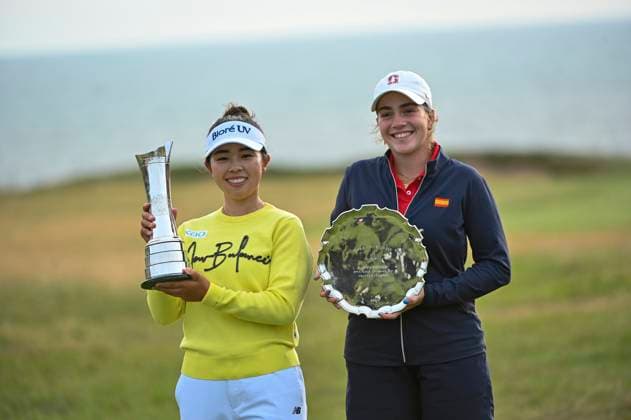 3rd August 2025; Royal Porthcawl Golf Club, Porthcawl, Wales; AIG Womens Open Golf, Final Round; Open winner Miyu Yamashita and Amateur winner Paula Martin Sampedro hold their trophies  AledxHopkins