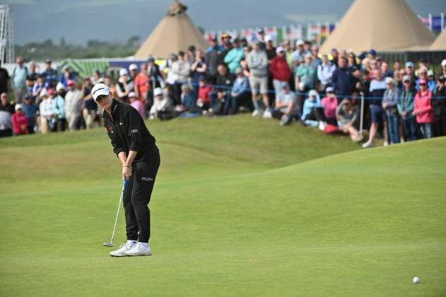 3rd August 2025; Royal Porthcawl Golf Club, Porthcawl, Wales; AIG Womens Open Golf, Final Round; Charley Hull putting on 13  AledxHopkins