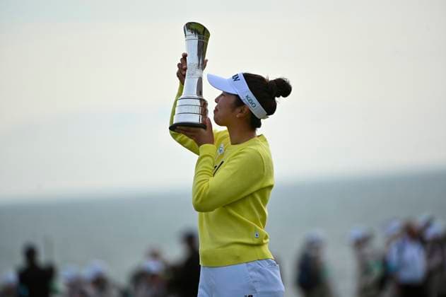 3rd August 2025; Royal Porthcawl Golf Club, Porthcawl, Wales; AIG Womens Open Golf, Final Round; Miyu Yamashita kisses the womens open trophy  AledxHopkins