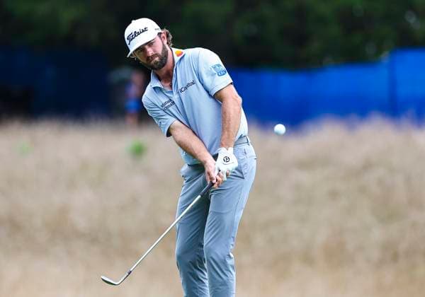 August 3, 2025: Cameron Young chips the ball. Fourth round, 2025 Wyndham Championship, Sedgefield Country Club in Greensboro, North Carolina. CSM Greensboro United States of America - ZUMAc04_ 20250803_zma_c04_049 Copyright: xDavidxBeachx