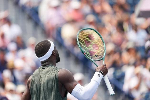ATP, Tennis Herren Masters 1000 National Bank Open Toronto Presented by Rogers 2025 - Day 9 Frances Tiafoe of the United States of America celebrates a point against Alex De Minaur of Australia during the Men s Singles round of 16 match on day 9 of the ATP Masters 1000 National Bank Open at Sobeys Stadium. on August 3, 2025 in Toronto, Canada. (Photo by Leonardo Ramirez Eyepix Group) Copyright: xLeonardoxRamirezx xEyepixxGroupx LR-01082025-05797