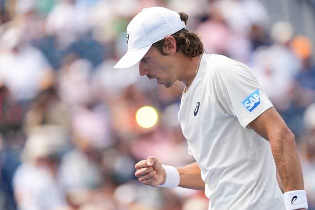 August 3, 2025, Toronto, Ontario, Canada: Alex De Minaur of Australia celebrates a point against Frances Tiafoe of the United States of America during the Men s Singles round of 16 match on day 9 of the ATP, Tennis Herren Masters 1000 National Bank Open at Sobeys Stadium. on August 3, 2025 in Toronto, Canada. Toronto Canada - ZUMAe321 20250803_zsa_e321_066 Copyright: xLeonardoxRamirezx