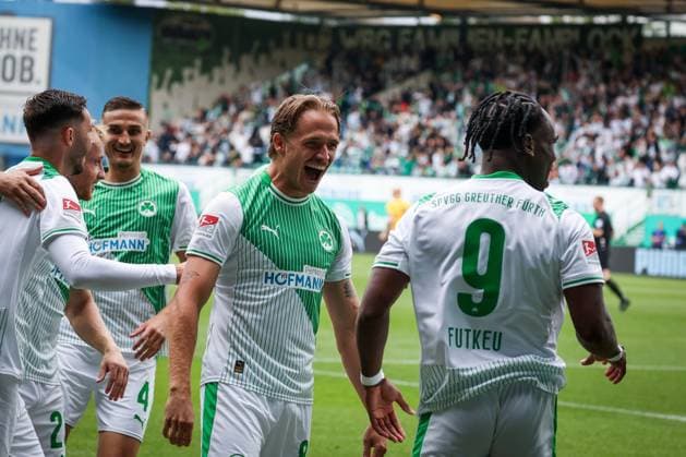 Goal celebration of the team Spvgg Greuther Fuerth , Mathias Olesen 8 Spvgg Greuther Fuerth celebrates the 1 0 with goal scorer Noel Futkeu 9 Spvgg Greuther Fuerth , Spvgg Greuther Fuerth vs SG Dynamo Dresden, DFL, 2 Bundesliga, Saison 2025 2026, Hinrunde, 1 Spieltag, 03 08 2025 DFB regulations prohibit any use of photographs as image sequences and or quasi video Fuerth Bayern Germany Copyright: xkolbert-press MartinxAgüerax