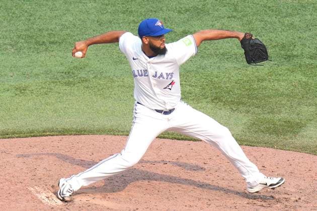 August 3, 2025, Toronto, On, CAN: Toronto Blue Jays pitcher Seranthony DomoÂ­nguez (48) works against Kansas City Royals during first inning MLB, Baseball Herren, USA baseball action in Toronto on Sunday August 3, 2025. Seranthony DomoÂ­Nguez  - ZUMAc35_ 20250803_zaf_c35_097 Copyright: xChrisxYoungx